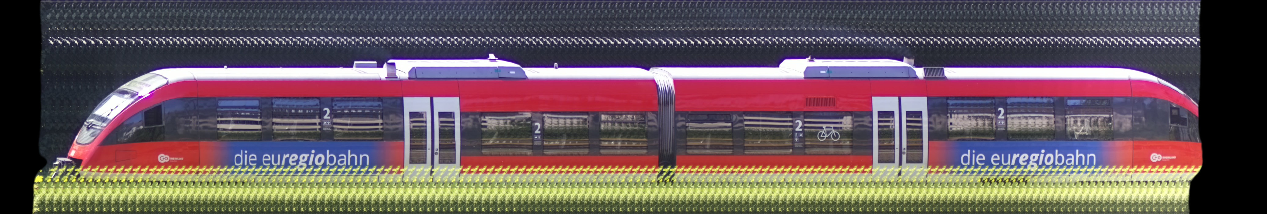 There should be a train photo here :'(