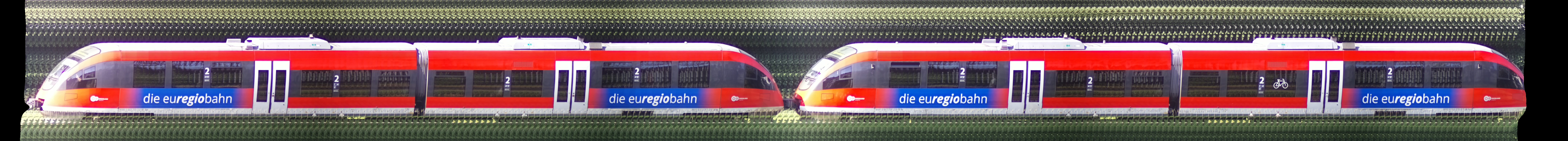 There should be a train photo here :'(