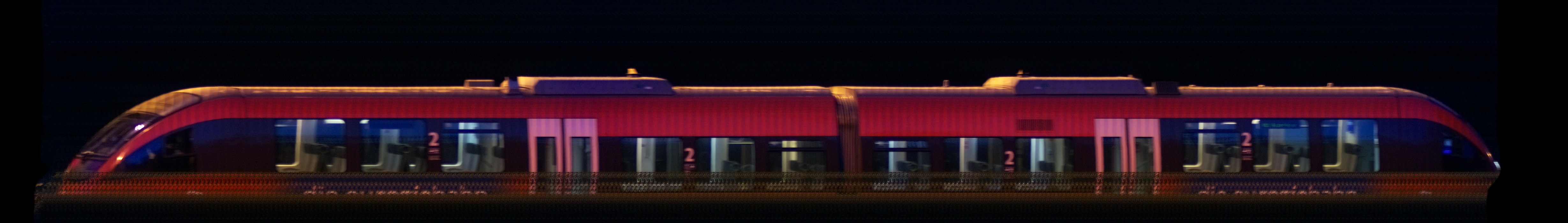 There should be a train photo here :'(