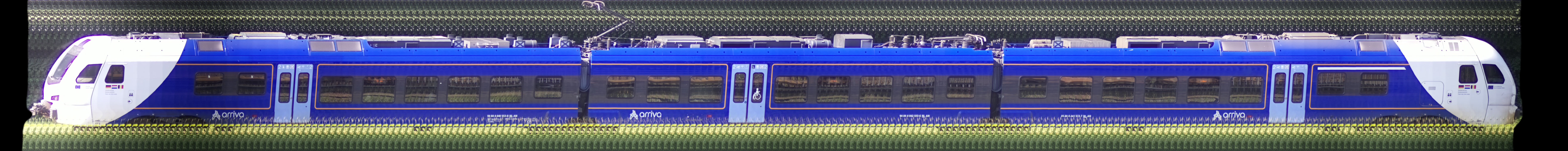 There should be a train photo here :'(