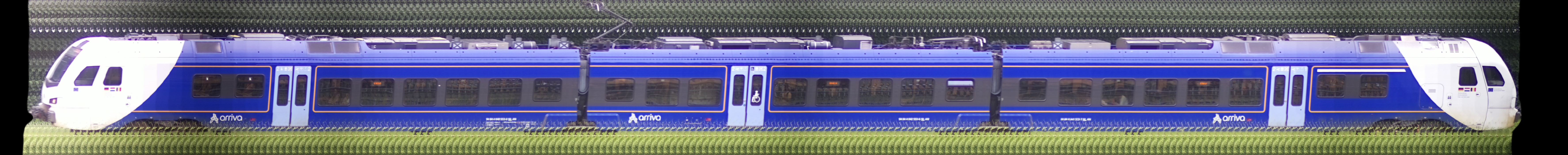 There should be a train photo here :'(