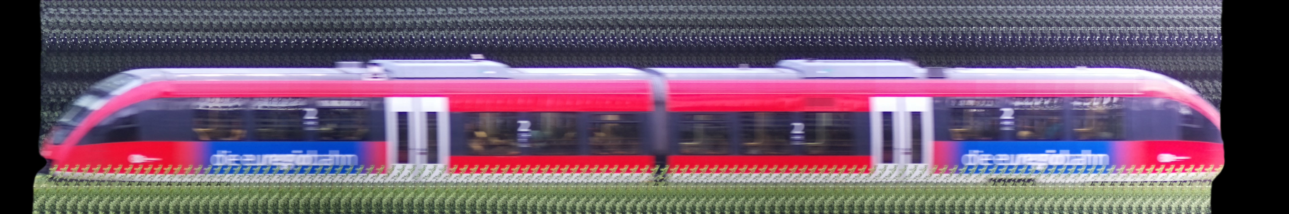 There should be a train photo here :'(