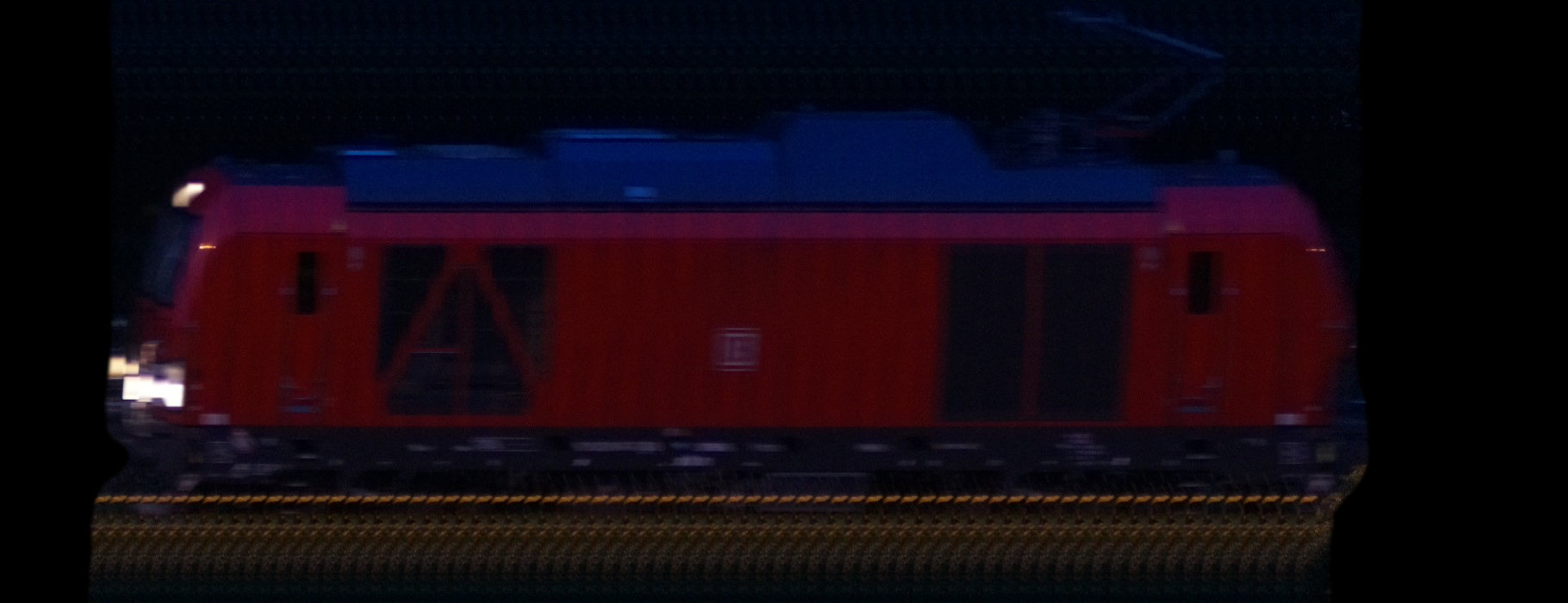 There should be a train photo here :'(