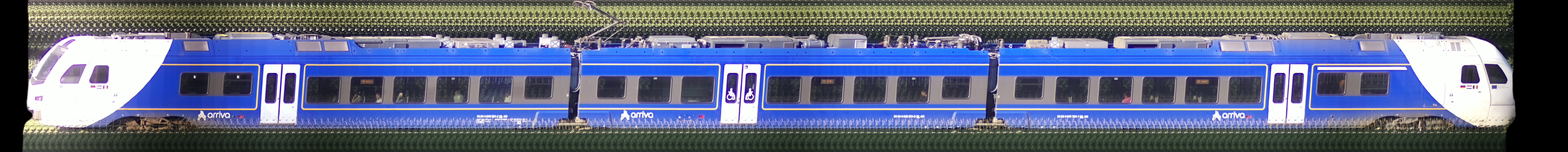 There should be a train photo here :'(