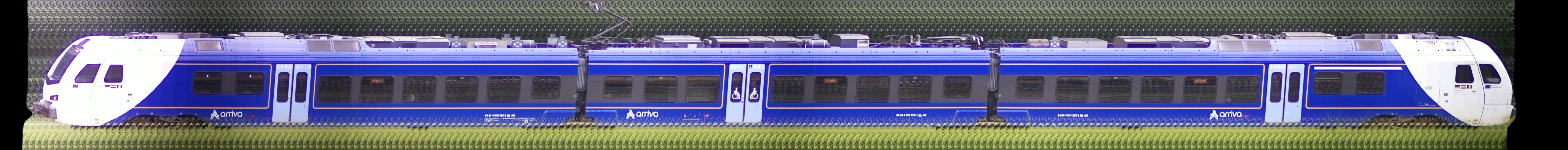 There should be a train photo here :'(