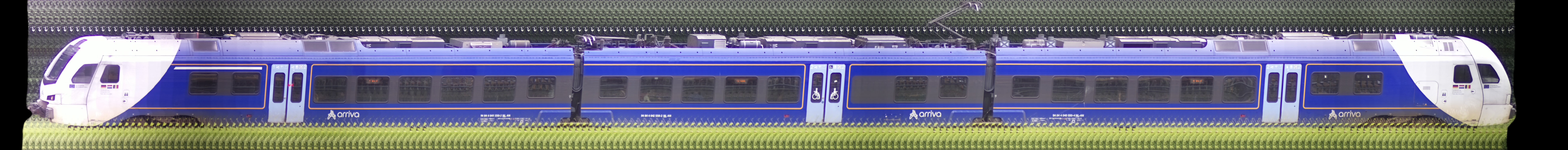 There should be a train photo here :'(