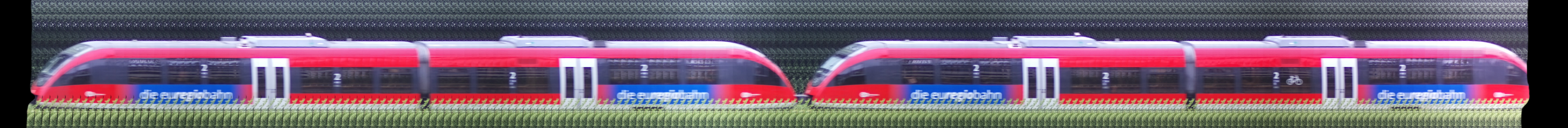 There should be a train photo here :'(