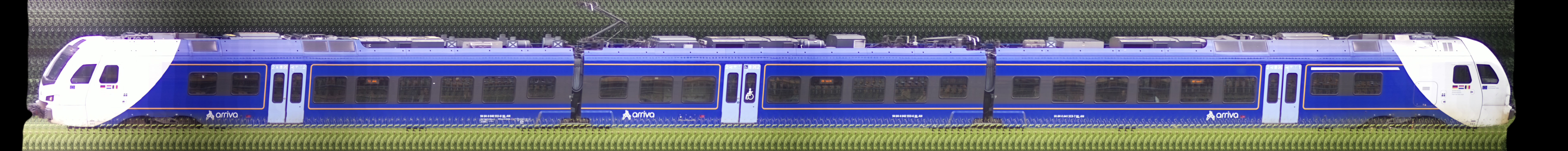 There should be a train photo here :'(