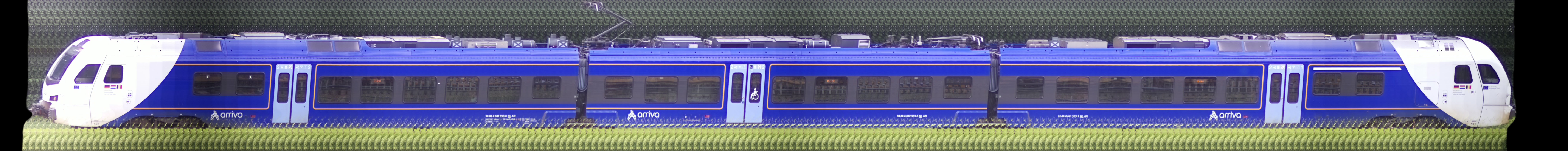 There should be a train photo here :'(