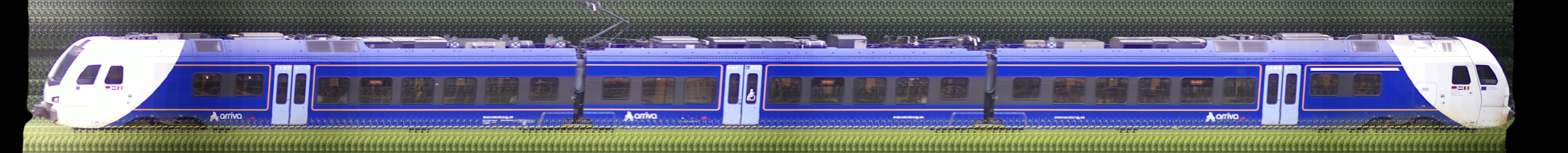 There should be a train photo here :'(