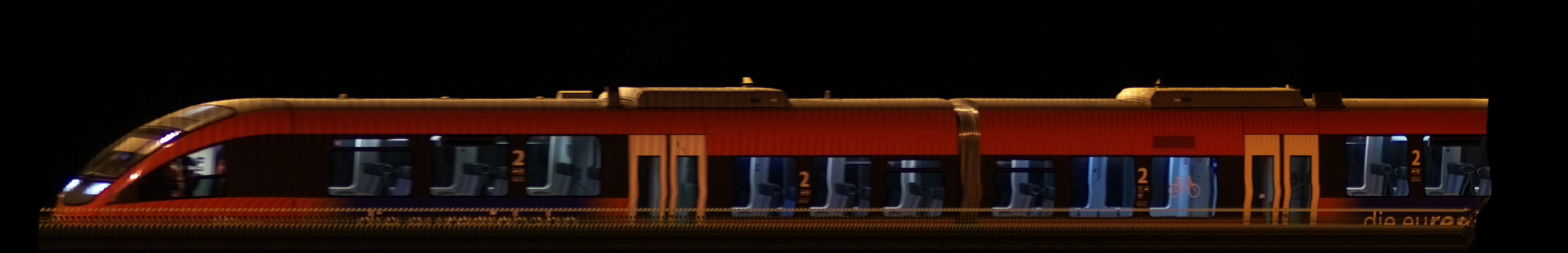 There should be a train photo here :'(