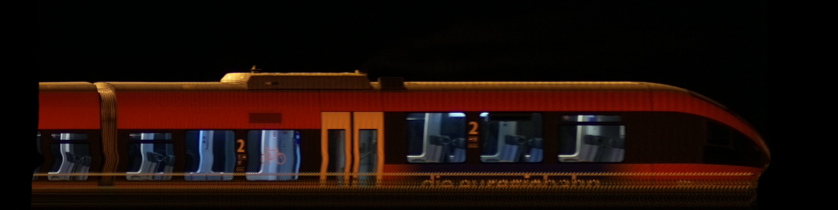 There should be a train photo here :'(