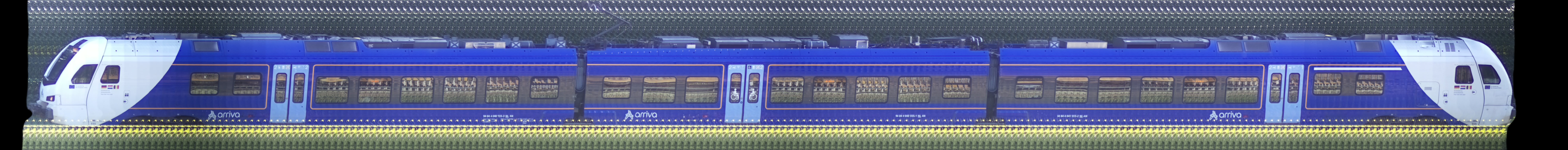 There should be a train photo here :'(