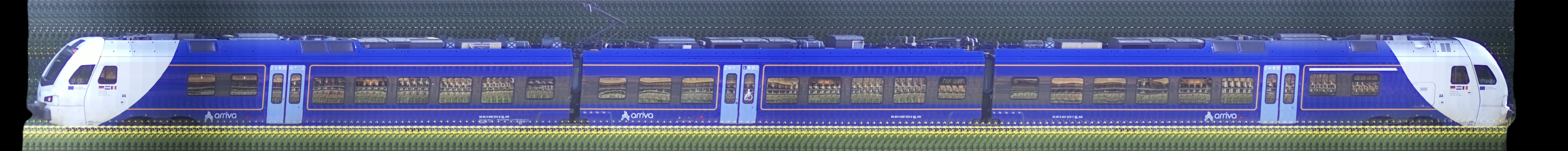There should be a train photo here :'(