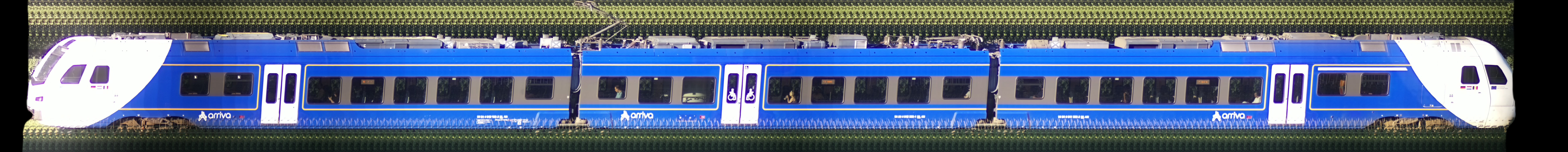 There should be a train photo here :'(