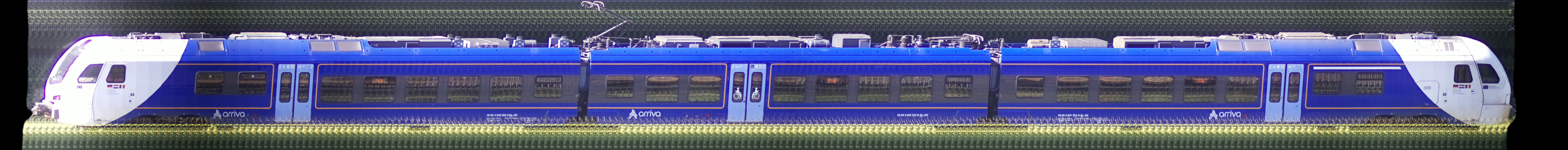 There should be a train photo here :'(