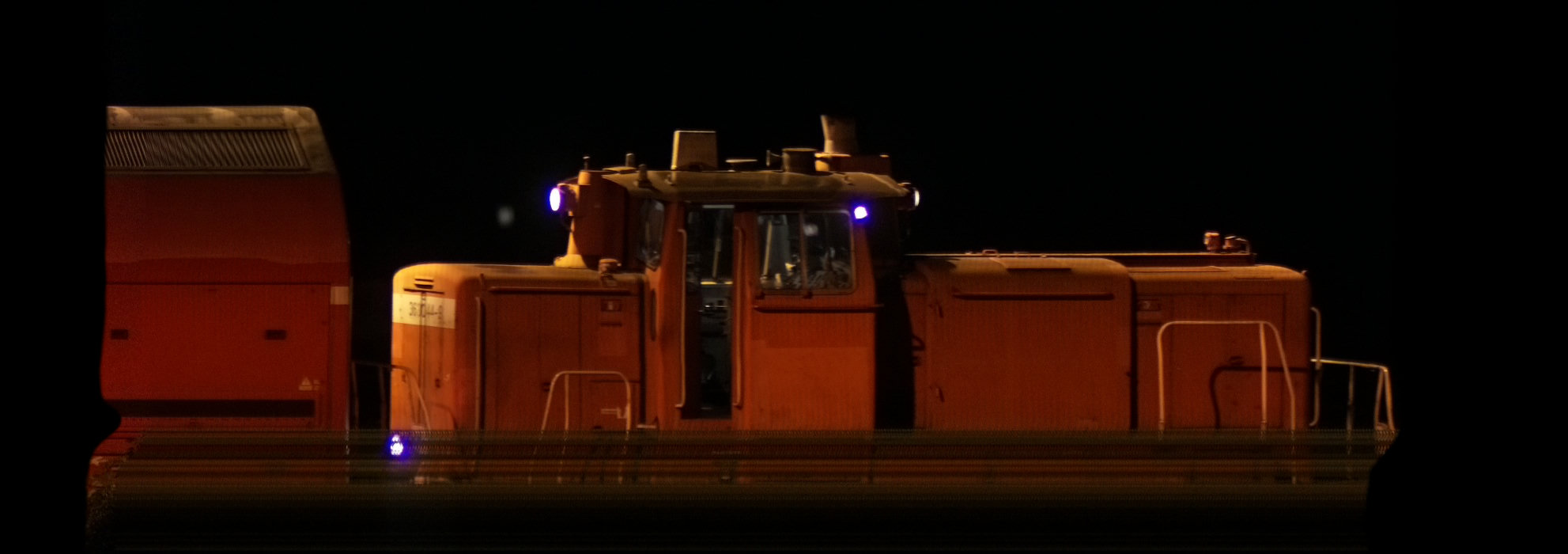There should be a train photo here :'(
