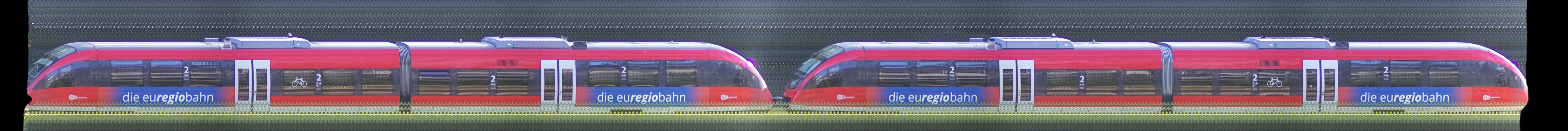 There should be a train photo here :'(