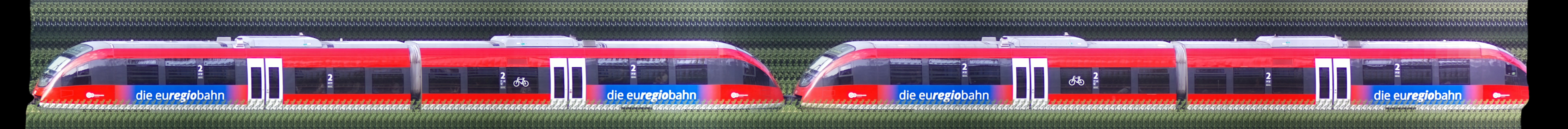 There should be a train photo here :'(