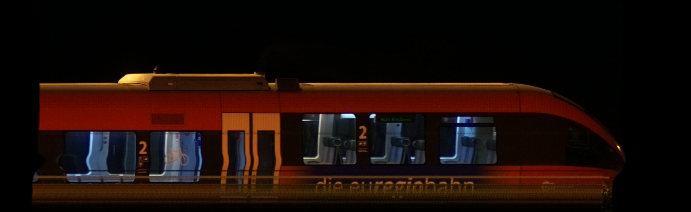There should be a train photo here :'(