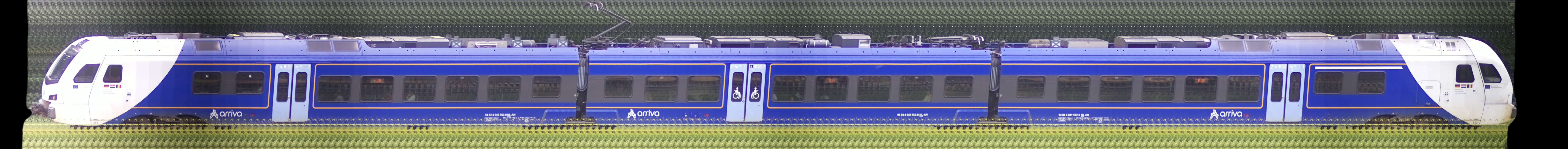 There should be a train photo here :'(
