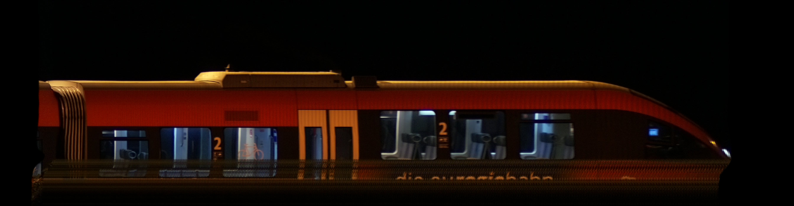 There should be a train photo here :'(