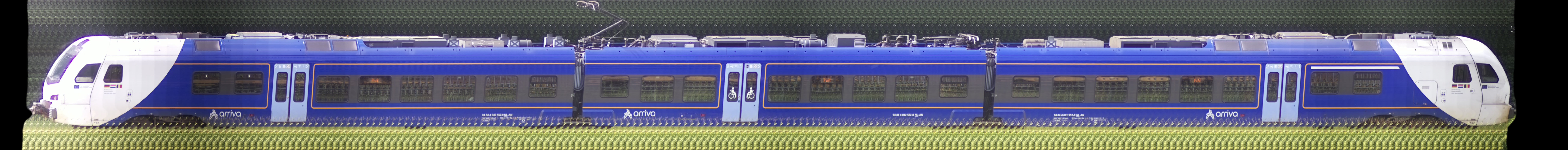 There should be a train photo here :'(