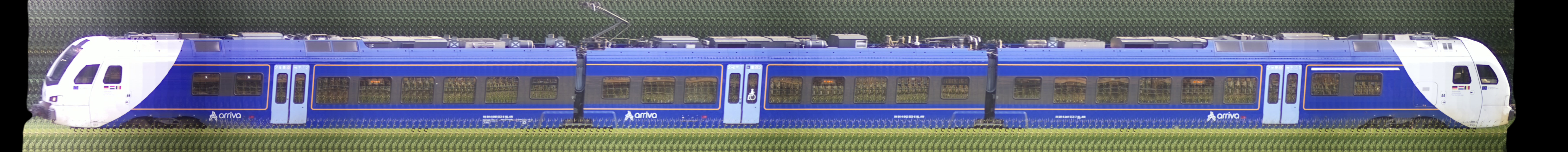 There should be a train photo here :'(