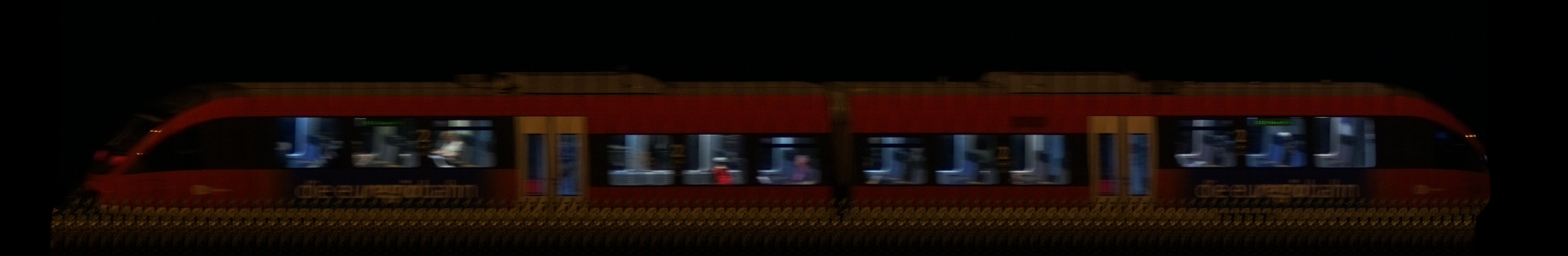 There should be a train photo here :'(