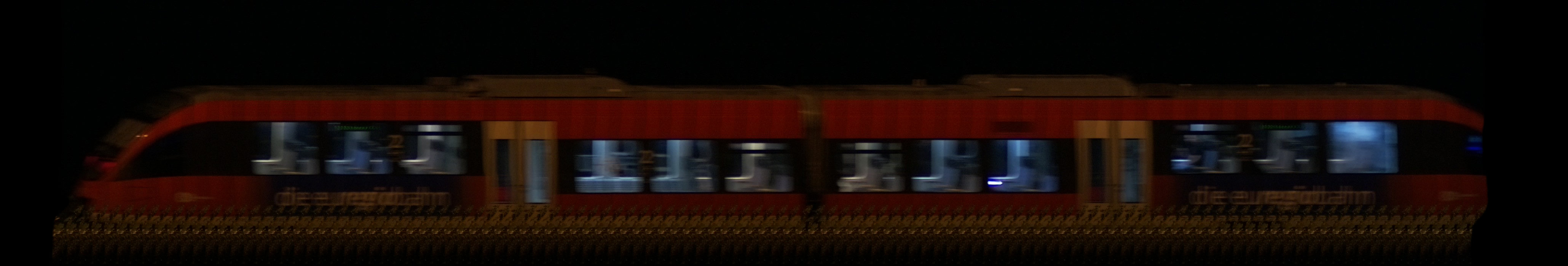 There should be a train photo here :'(