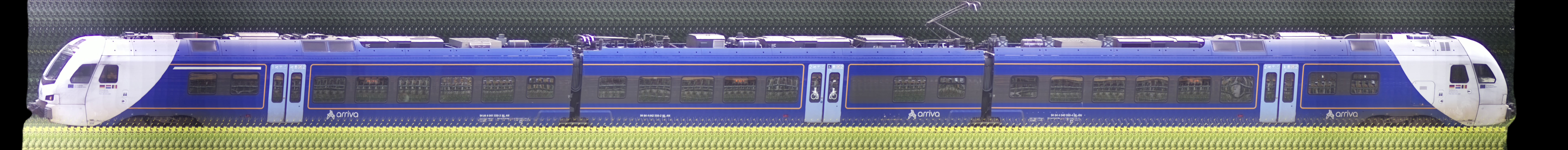 There should be a train photo here :'(