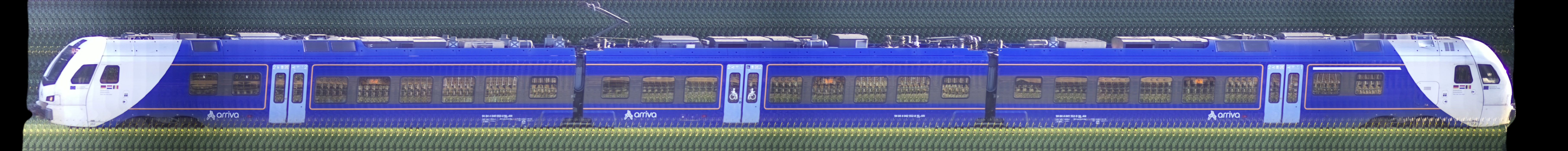 There should be a train photo here :'(