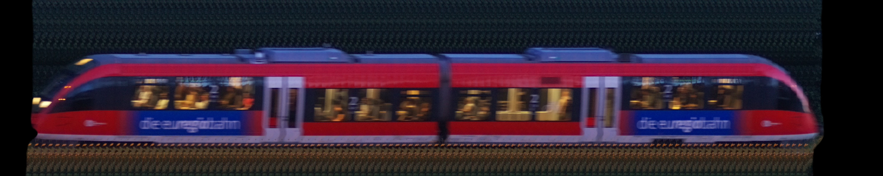 There should be a train photo here :'(