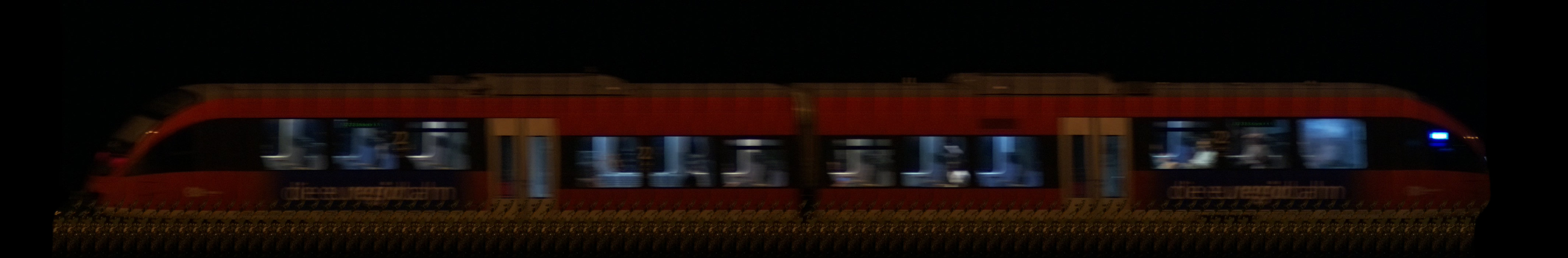 There should be a train photo here :'(