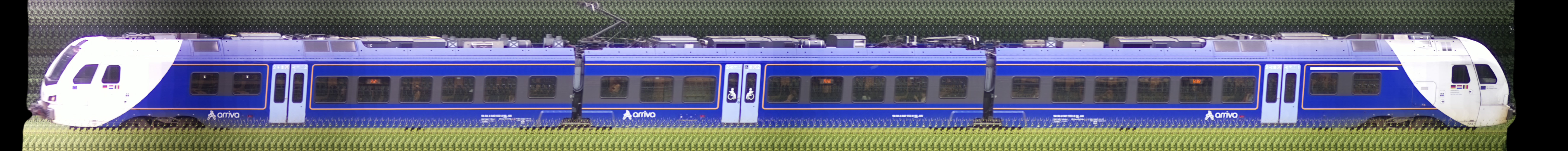 There should be a train photo here :'(