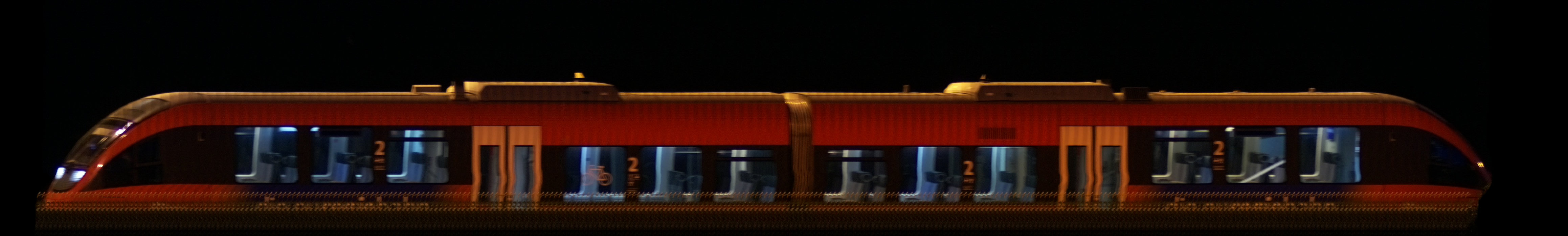 There should be a train photo here :'(