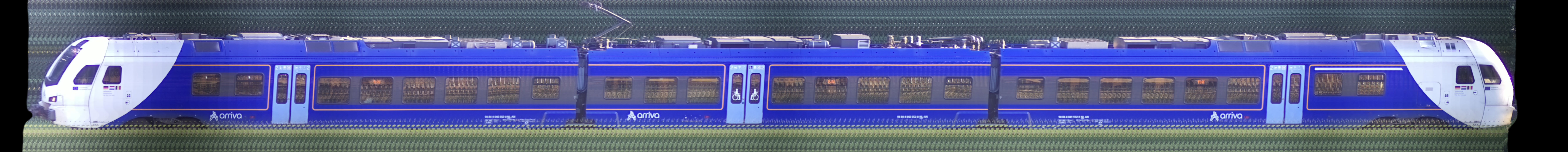 There should be a train photo here :'(