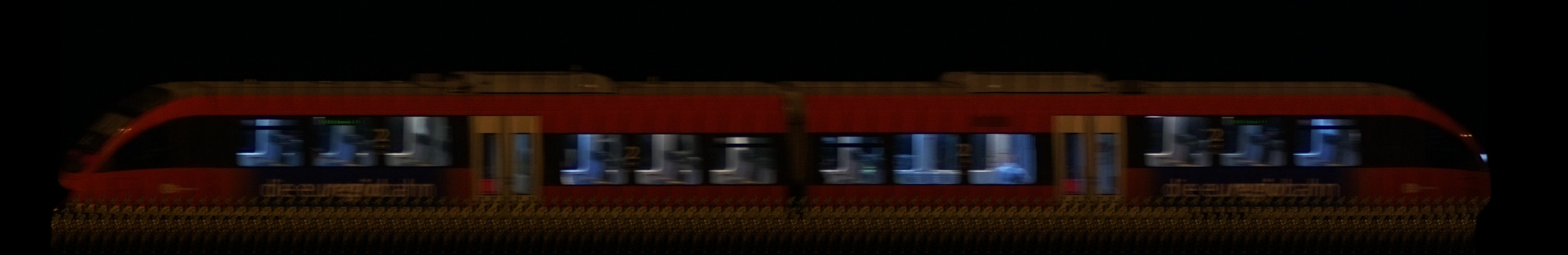 There should be a train photo here :'(