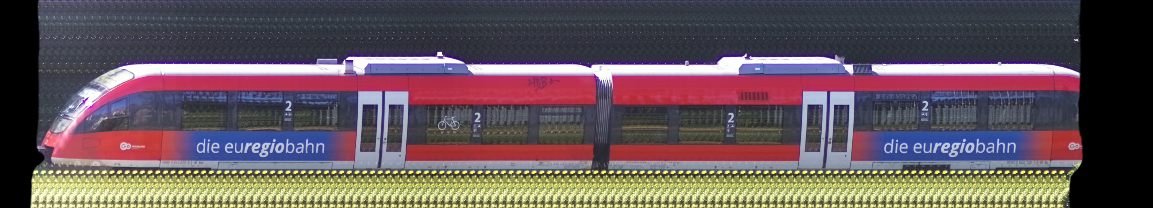 There should be a train photo here :'(