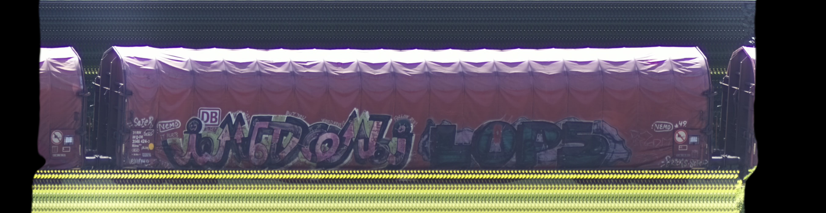 There should be a train photo here :'(