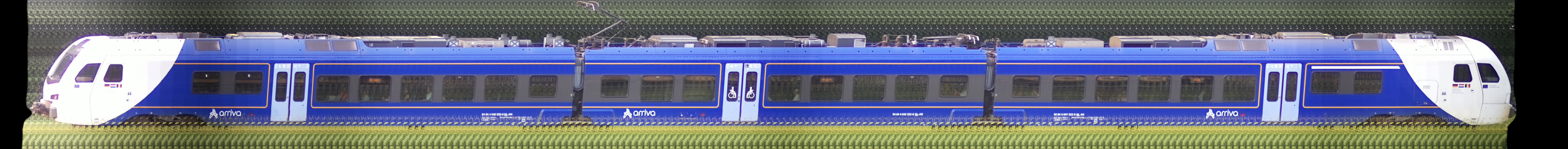 There should be a train photo here :'(