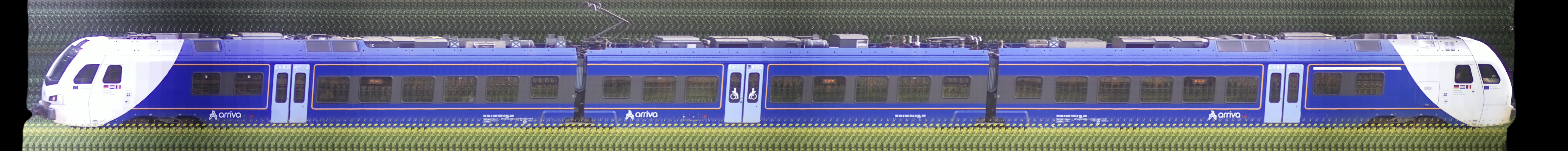 There should be a train photo here :'(