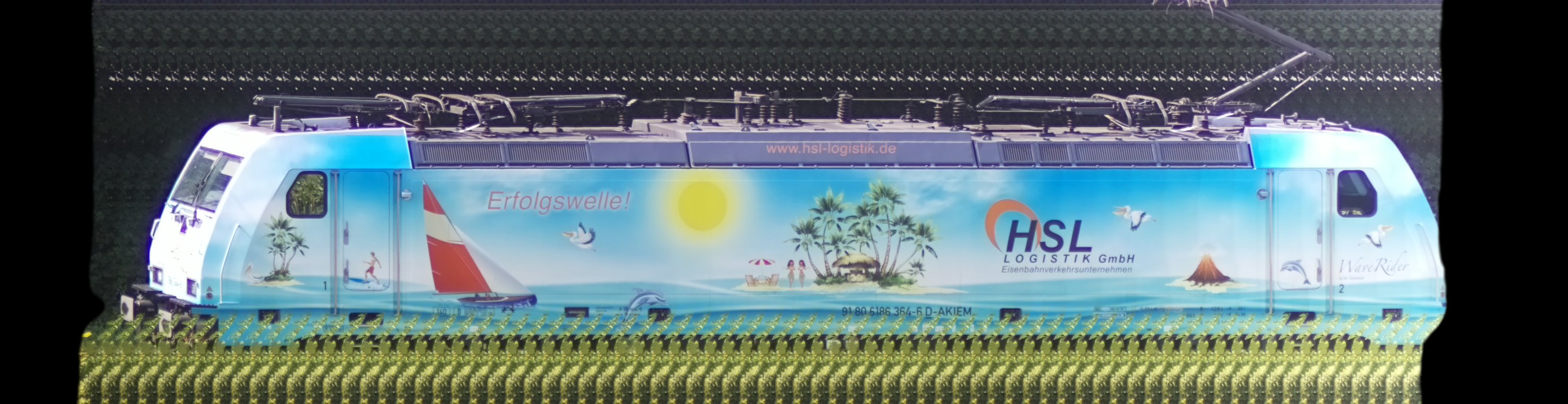 There should be a train photo here :'(