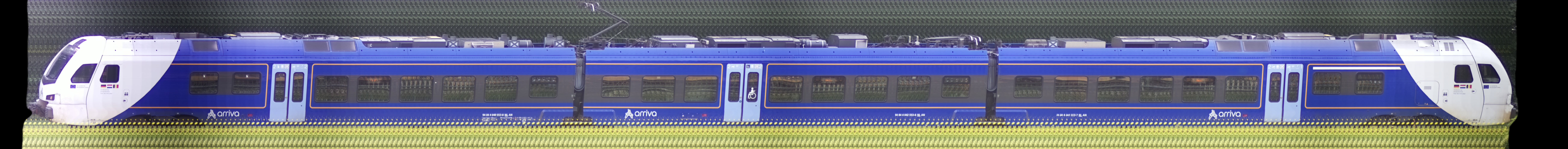There should be a train photo here :'(
