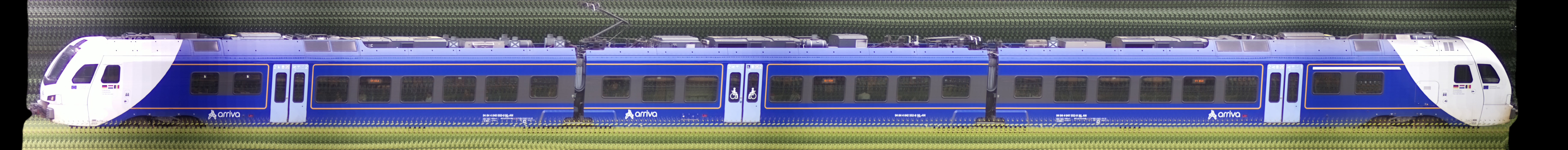 There should be a train photo here :'(
