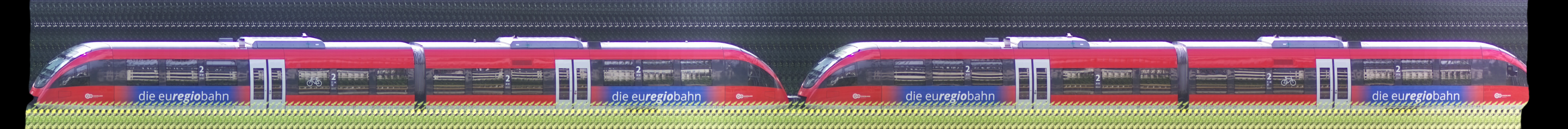 There should be a train photo here :'(