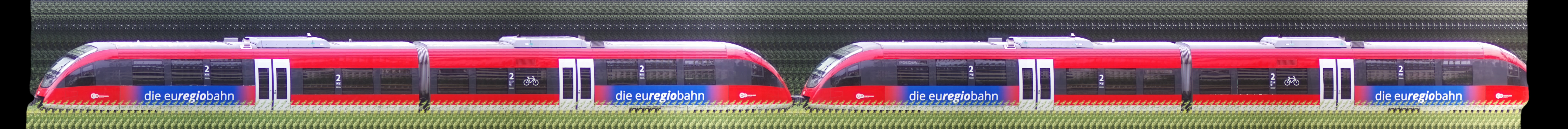 There should be a train photo here :'(