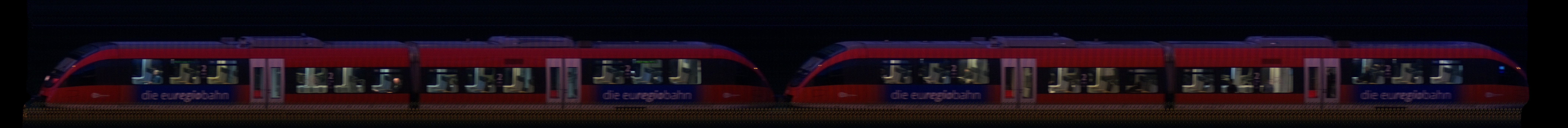There should be a train photo here :'(
