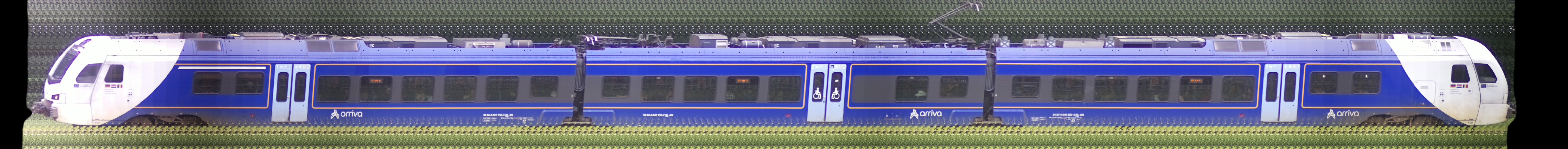 There should be a train photo here :'(