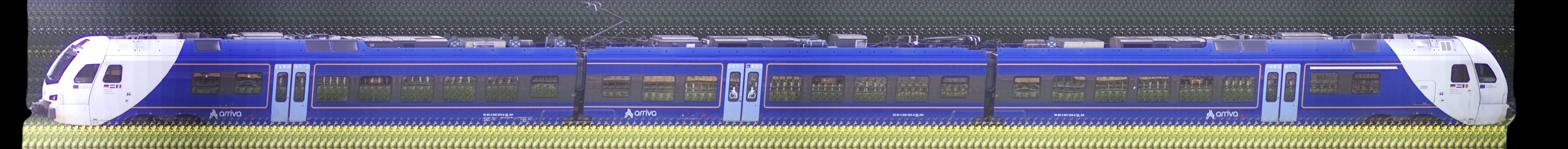 There should be a train photo here :'(